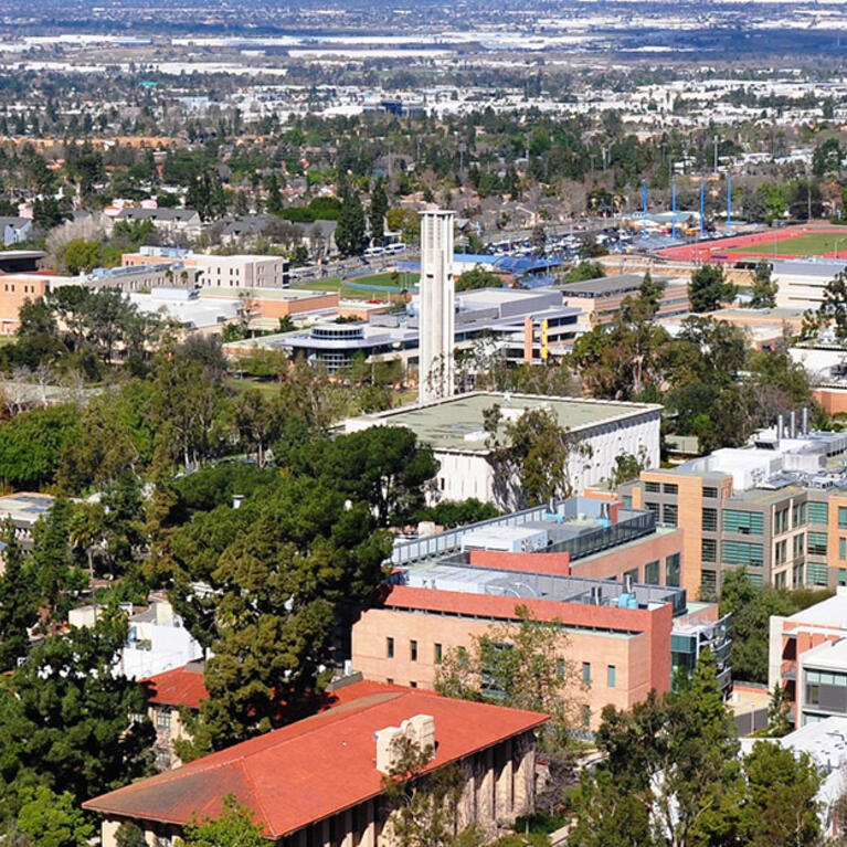 (c) UCR - aerial view of campus